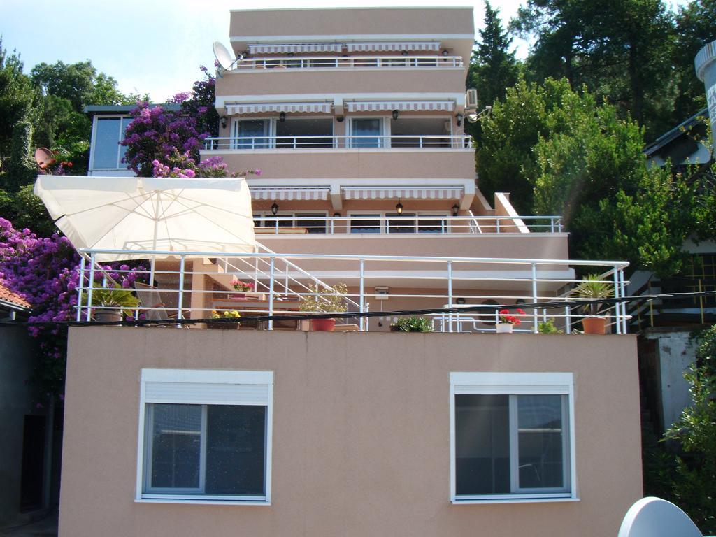 Apartments Bombona Utjeha Esterno foto