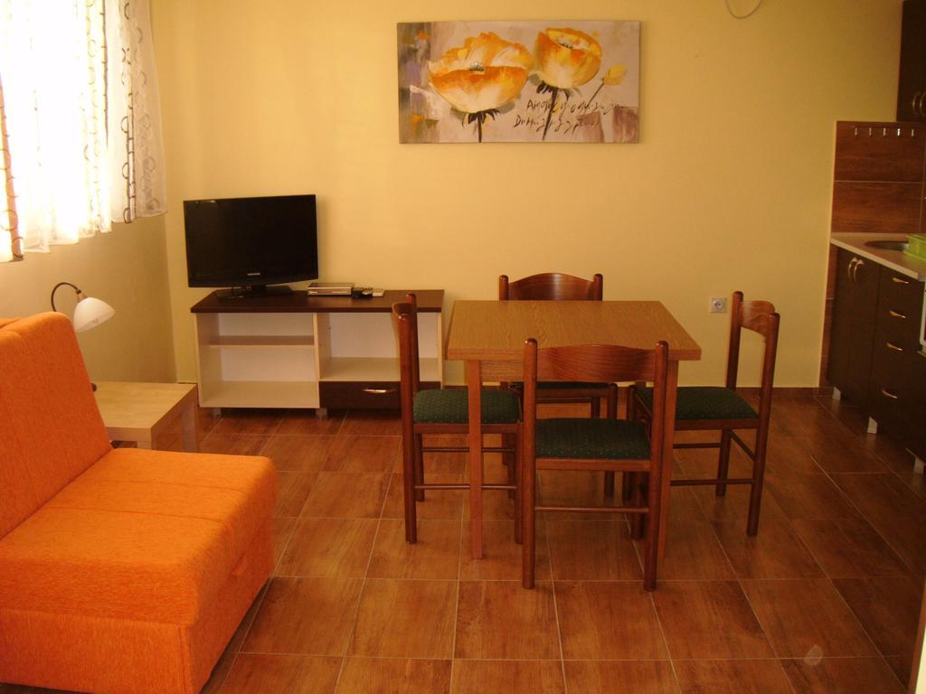 Apartments Bombona Utjeha Camera foto